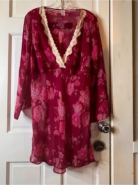 Floral Magenta Sheer Top 1X/1T with Lace Trim